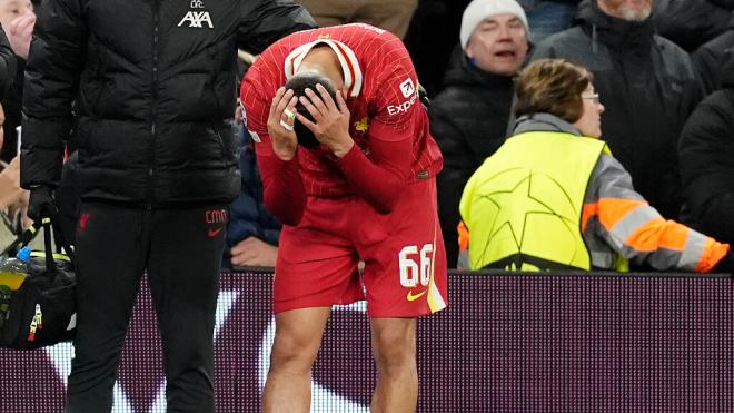 Trent Alexander-Arnold lesionado contra el PSG (Cordon Press)