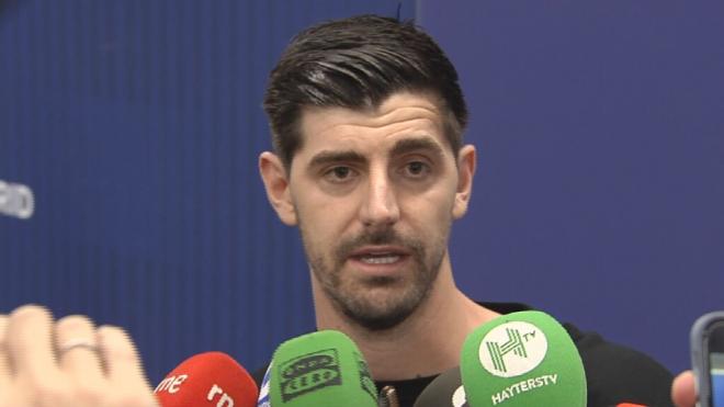 Courtois, en zona mixta tras el derbi.