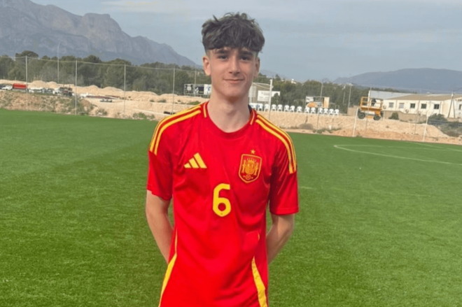 Mateo Sobral con la selección sub 16 (Foto: Mateo Sobral).