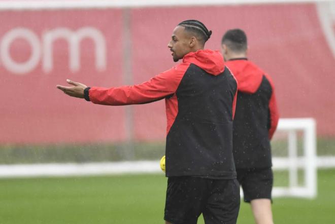 Djibril Sow, en el entrenamiento de este jueves (Foto: Kiko Hurtado).