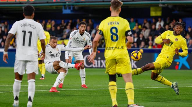 Kylian Mbappé en el 1-2 frente al Villarreal (Foto: EFE)