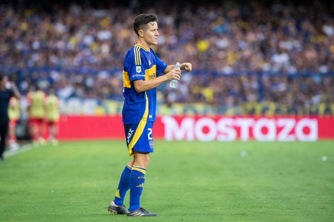 Ander Herrera se hidrata durante un encuentro con Boca Juniors. (Foto: Cordon Press)