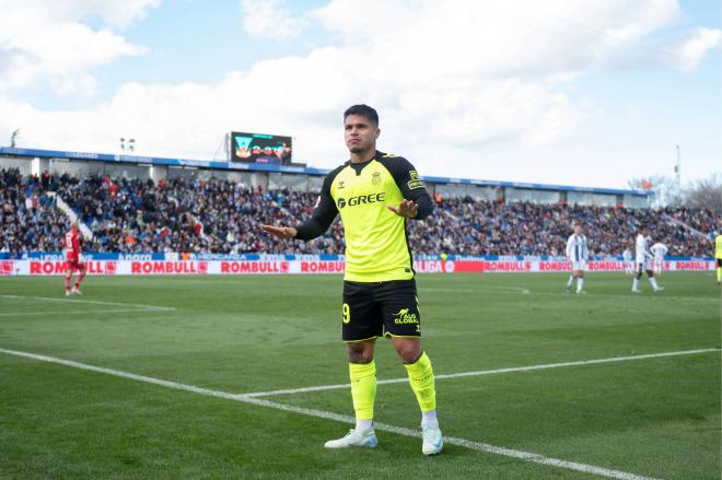 Cucho celebra su gol al Leganés (Foto: Cordon Press).