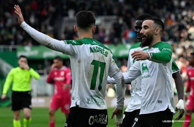 Andrés Martín celebra su gol en el Racing-Tenerife (Foto: LALIGA).