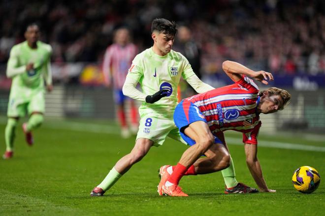 Marcos Llorente y Pedri en el Atleti-Barça (Cordon Press)