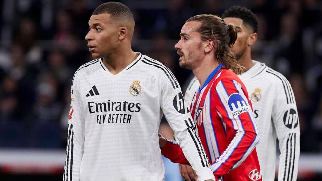 Mbappé y Antoine Griezmann durante el Real Madrid-Atlético (Fuente: Cordon Press)