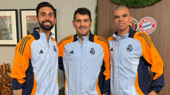 Pepe junto a Arbeloa y Casillas (VeteranosRM)