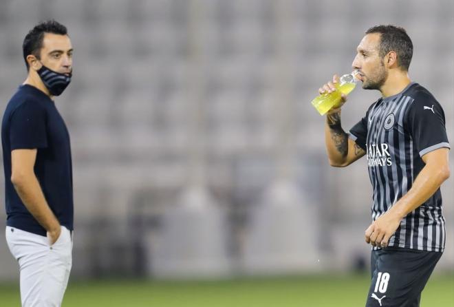 Xavi Hernández y Santi Cazorla, durante su etapa en el Al Sadd.