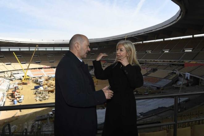 Rafael Louzán y Patricia del Pozo visitan las obras de La Cartuja (Foto: Kiko Hurtado).