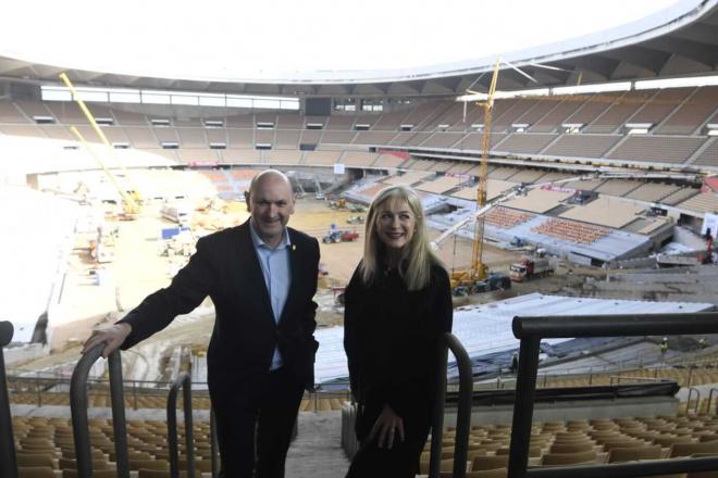 Rafael Louzán y Patricia del Pozo visitan las obras de La Cartuja (Foto: Kiko Hurtado).