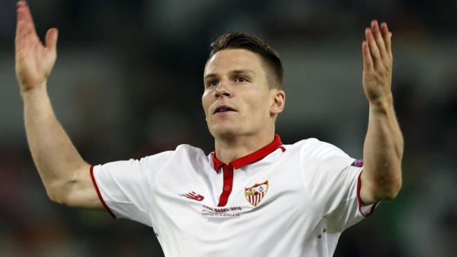 Kevin Gameiro, celebrando un gol con el Sevilla (Foto: EFE).