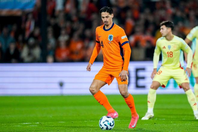 Tijjani Reijnders en el partido contra la Selección Española (Foto: Cordon Press)