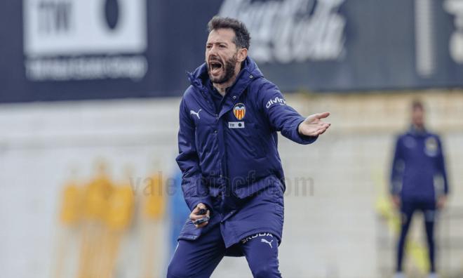 Santi Cañizares defiende a Carlos Corberán