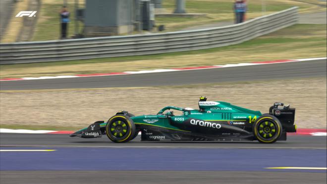 Los frenos de Fernando Alonso arden en el GP de China y le obligan a abandonar la carrera (Fórmula