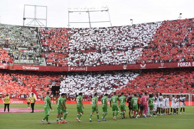 ELGRANDERBI, una explosión de emoción y pasión para las aficiones de Sevilla FC y Real Betis.
