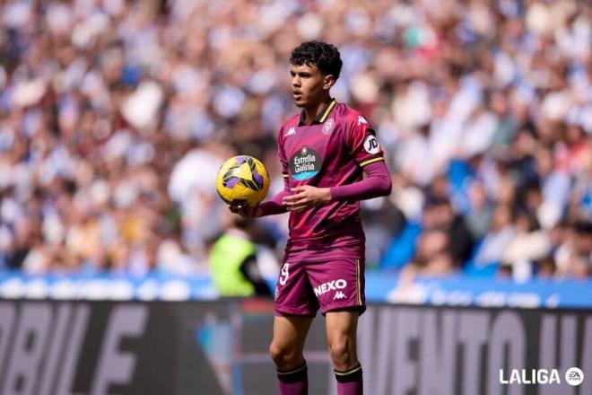 Adam Aznou, ante la Real Sociedad.