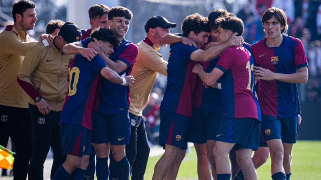 La celebración del juvenil del Barça (Foto: X)