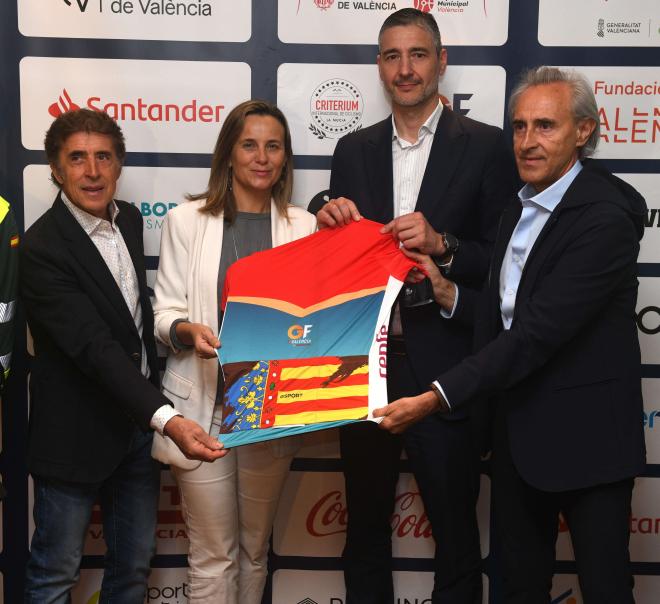 Gran Fondo por Valencia by Santander presenta su edición más solidaria con Perico Delgado