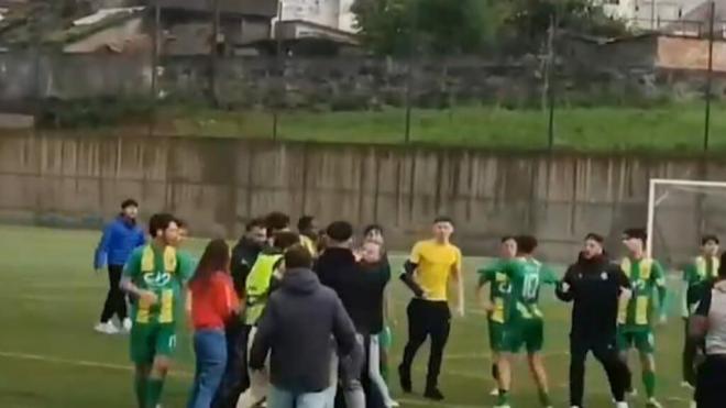 Pelea producida en el Porto Cup