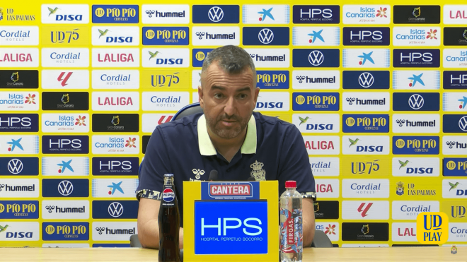 Diego Martínez en sala de prensa. (Foto: UD Las Palmas)
