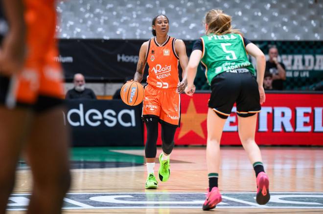 Valencia Basket gana ante Joventut