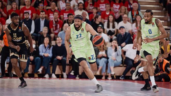 Jabari Parker durante el partido ante el Monaco (Fuente: Cordon Press)