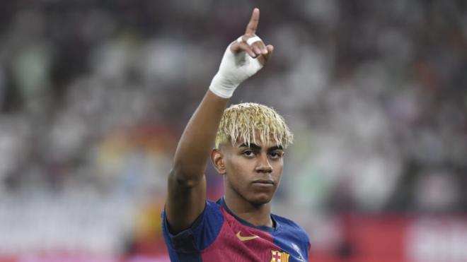 Lamine Yamal, teñido de rubio para la final de la Copa del Rey (Foto: Kiko Hurtado)