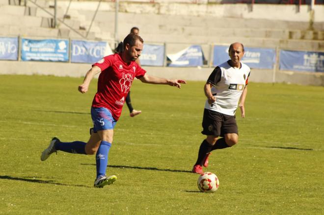 Leyendas del Valencia CF ganan en Villarrobledo (Foto: Pedrán / Villarrobledo Diario)