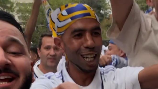 El padre de Lamine Yamal, con una bandera y la camiseta del Real Madrid (Redes Sociales)