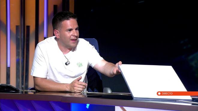 Ángel Gaitán señala que tuvo luz e internet gracias a baterías de coches eléctricos