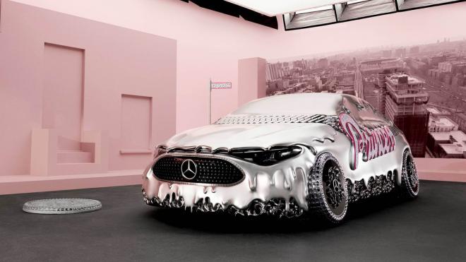 Ice Spice diseña su nuevo Mercedes-Benz CLA.