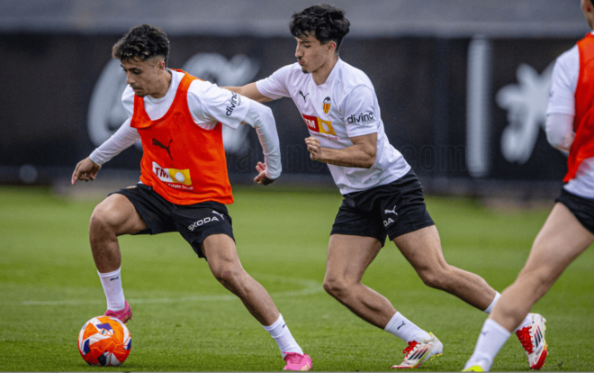 Iván Jaime se entrena con el grupo