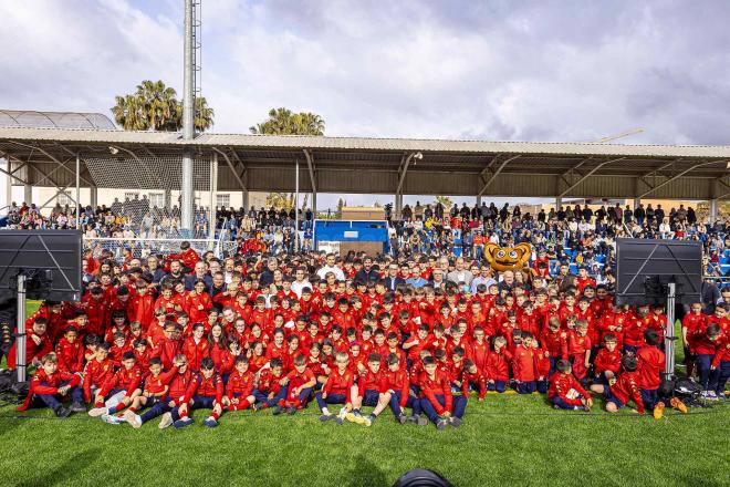 El Campo Jaume Ortí vuelve a la vida tras la DANA gracias al Valencia CF