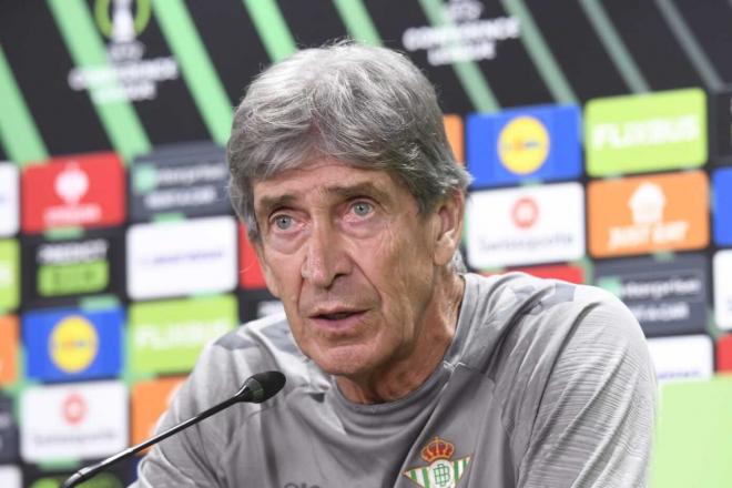 Manuel Pellegrini, en la sala de prensa (Foto: Kiko Hurtado)