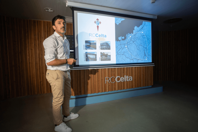 Carlos Cao explicando Galicia Sports 360 (Foto: RC Celta).