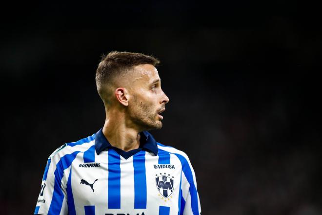 Sergio Canales, en un partido con Rayados de Monterrey (Foto: Cordon Press).