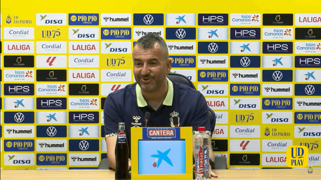 Diego Martínez, en rueda de prensa de la UD Las Palmas.