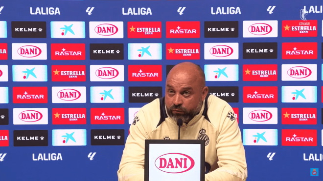 Manolo González, en sala de prensa con el Espanyol.