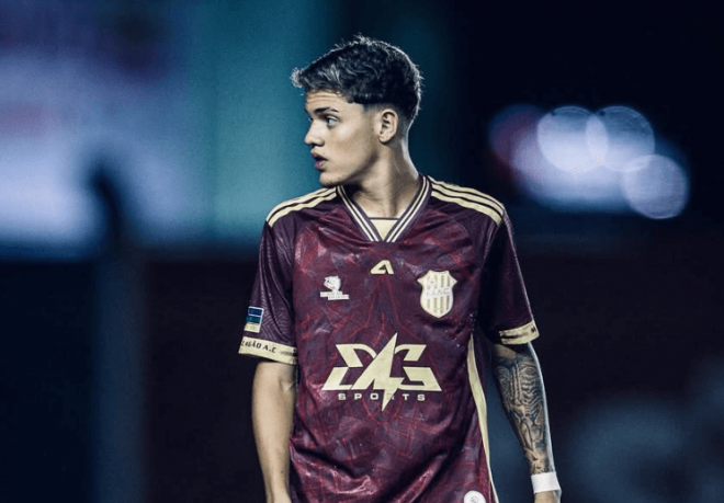 Vinícius Correa