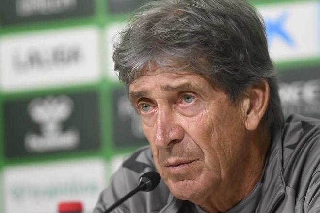 Manuel Pellegrini, en sala de prensa (Foto: Kiko Hurtado)