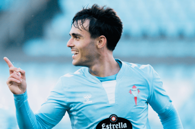 Miguel Román celebra su doblete ante Osasuna Promesas (Foto: RC Celta).