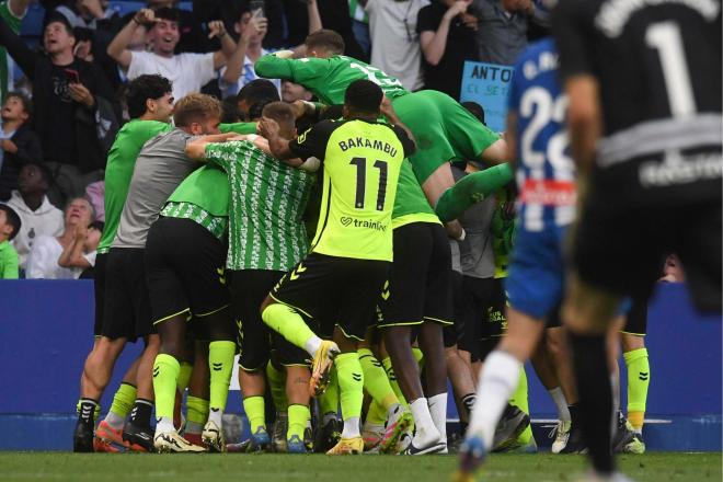 Celebración del gol de Antony al Espanyol (Foto: Cordon Press).