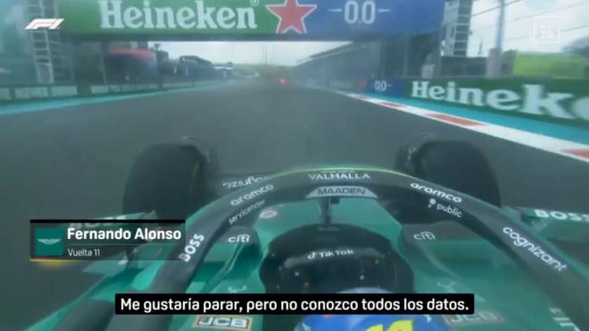 Fernando Alonso pidió en tres ocasiones entrar en boxes en el GP de Miami (captura DAZN)