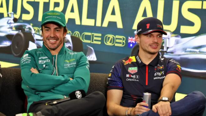 Fernando Alonso y Mx Verstappen, en rueda de prensa (Foto: Europa Press).