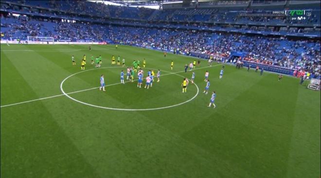 Manuel Pellegrini saludó a todos los jugadores del Espanyol..