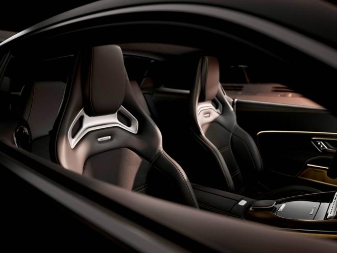 El interior del Mercedes-AMG GT “APXGP Edition”.