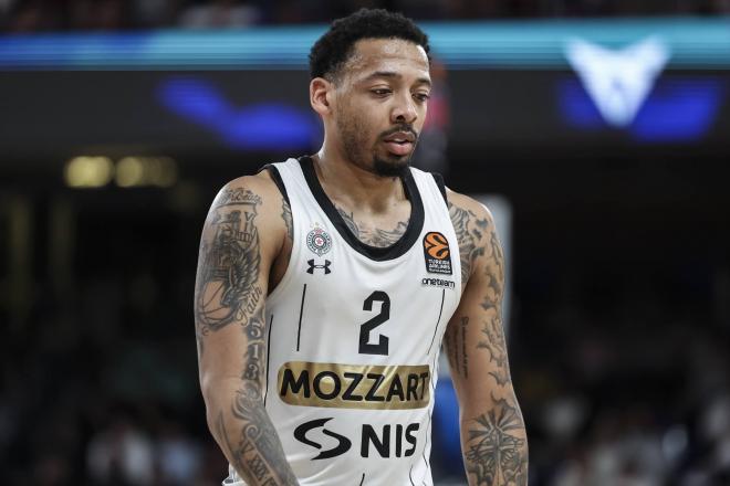 Carlik Jones, del Partizan Mozzart Bet Belgrado, durante un partido de la Euroliga (Foto: Europa Pr