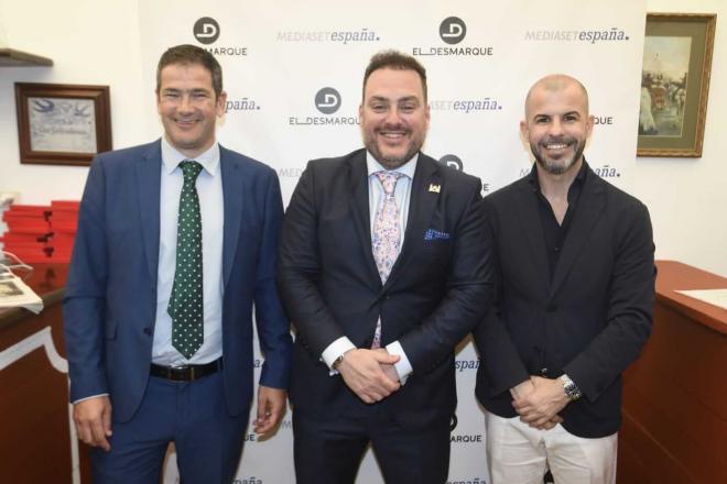 Ramón Alarcón y Manu Fajardo, con ElDesmarque en la Feria de Sevilla (Foto: Kiko Hurtado).