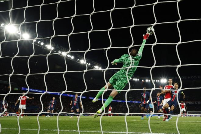Gianluigi Donnarumma y su parada espectacular en Champions (Cordon Press)