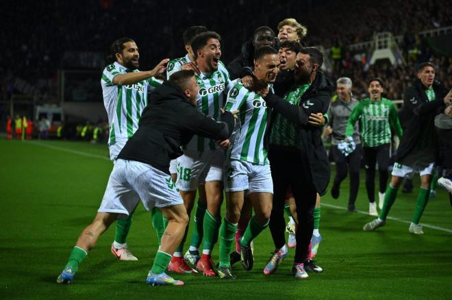 Antony celebra su gol en el Fiorentina-Betis el jueves de feria (Foto: Cordon Press).